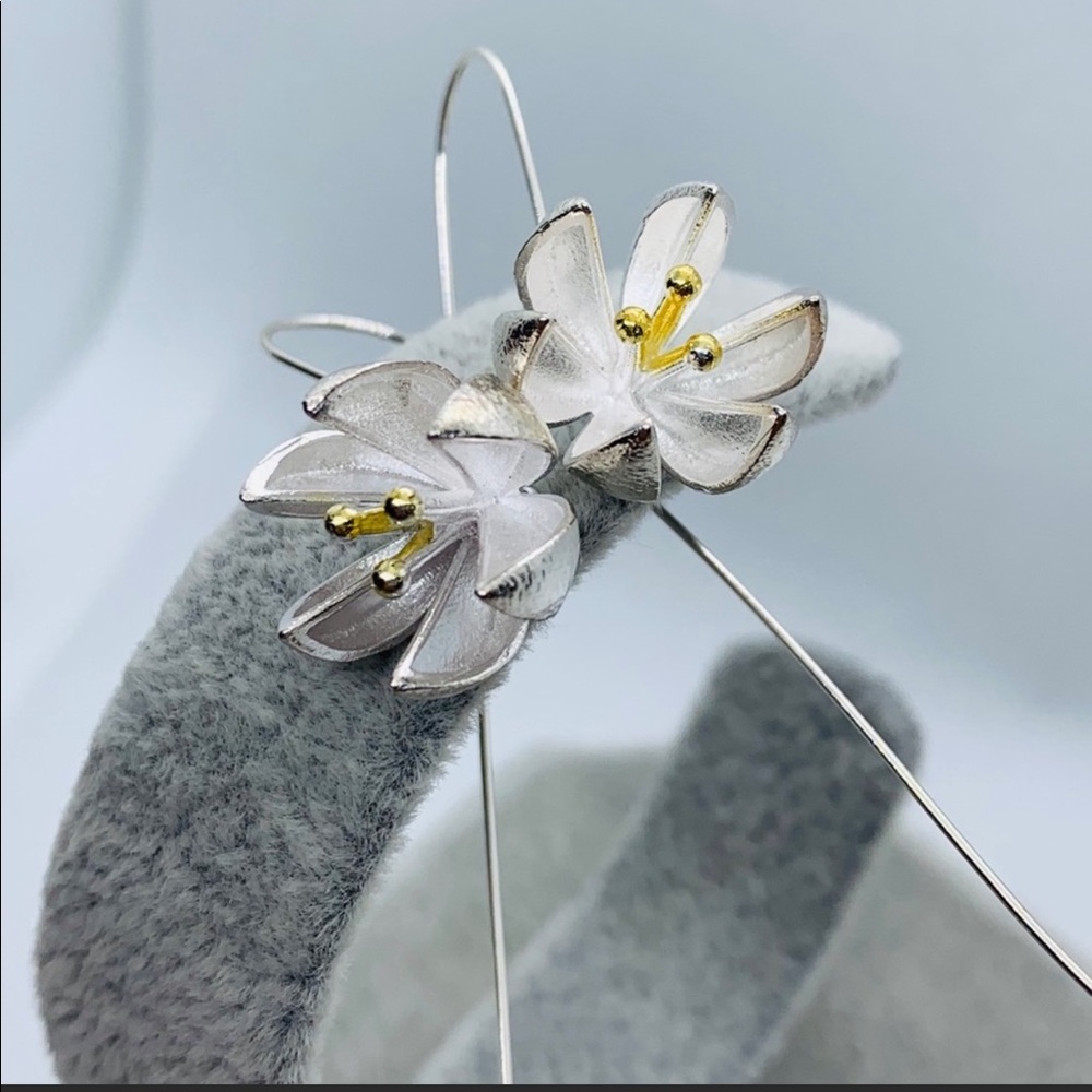 Handmade Sterling Silver 925 Flower Earrings - Picture 2 of 5
